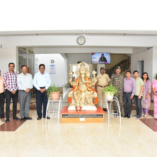 Visit of Eminent Alumni (5)